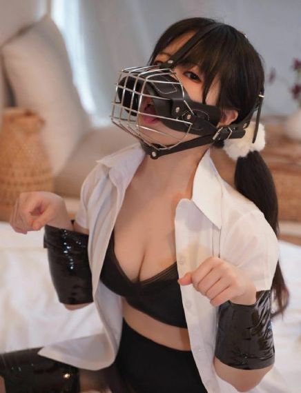 女律师的堕落hd三级_BD英语在线观看高清