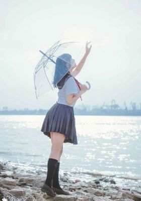 丝袜老师踩我的喷水_HD免费观看视频