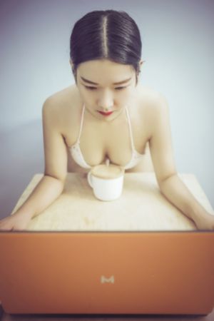 99在线热播_超清免费观看电视剧